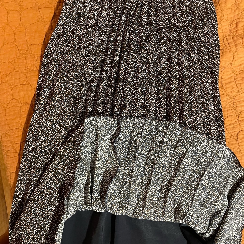 J. Crew- NWT- Black High-Waisted Skirt + Cami Set
🖤❤️🧡🤍💛🤎🖤❤️🧡💛🤍🤎 - Picture 11 of 13